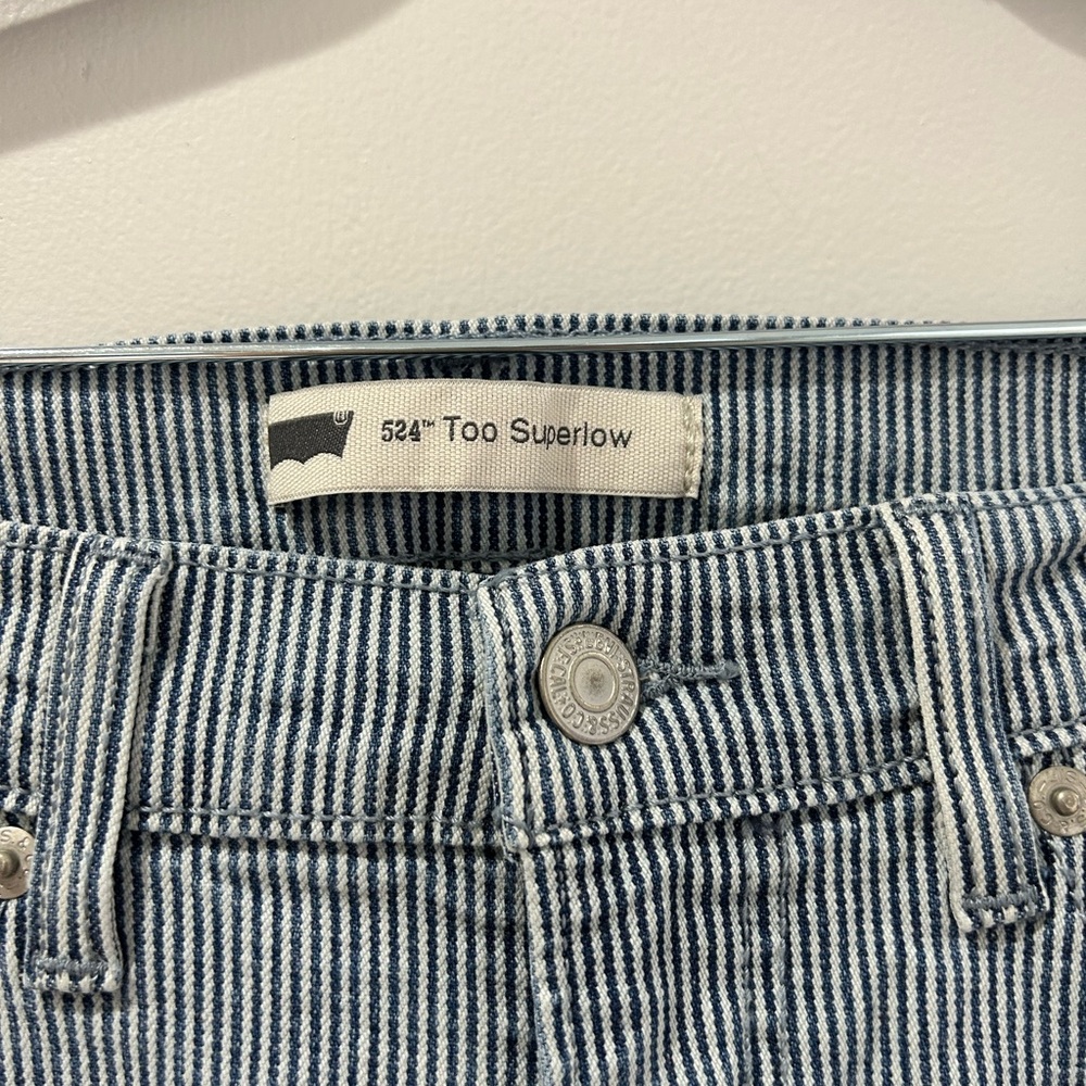 Levi’s 524 Too Superlow Skinny Pen Stripe Jeans Size 7 - Picture 2 of 4